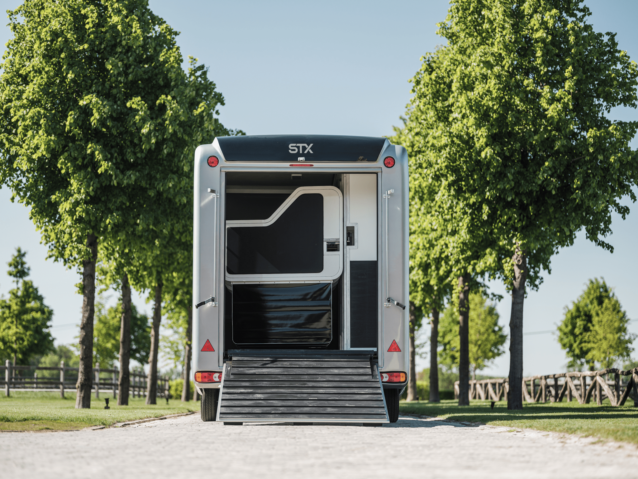 Stephex-Horse-Trucks_©Jeroen-Willems_273.png