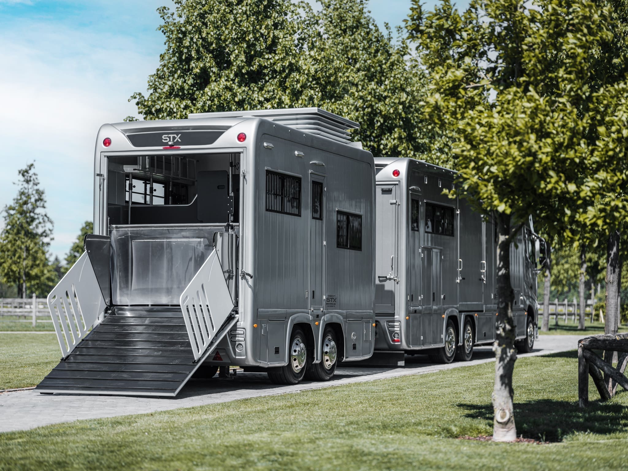 Stephex-Horse-Trucks_©Jeroen-Willems_205-2.2.jpg